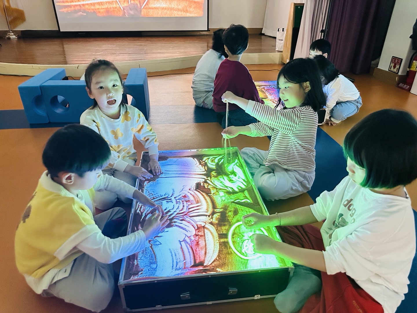덕성유, 샌드아트 공연으로 장애이해교육 실시 이미지1